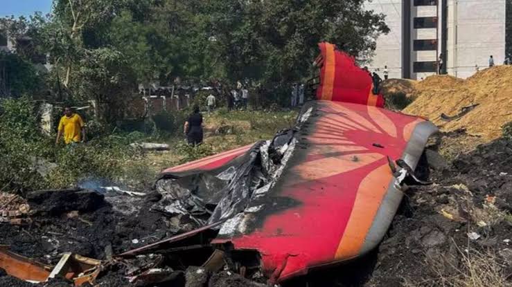 अहमदाबाद विमान दुर्घटना: डीएनए टेस्ट से 190 पीड़ितों की पहचान, 159 शव परिजनों को सौंपे गए